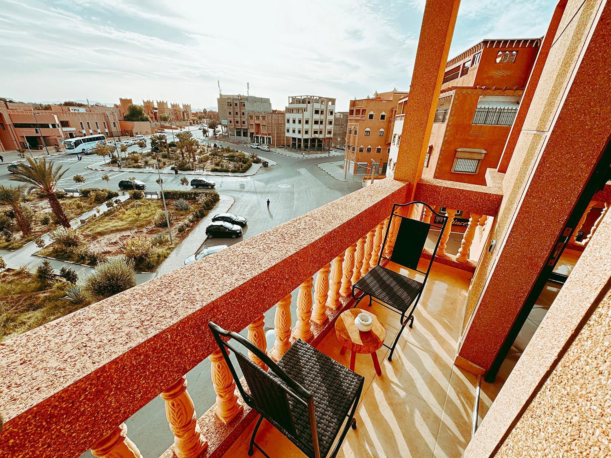 Chay - Appartements A Ouarzazate Ngoại thất bức ảnh