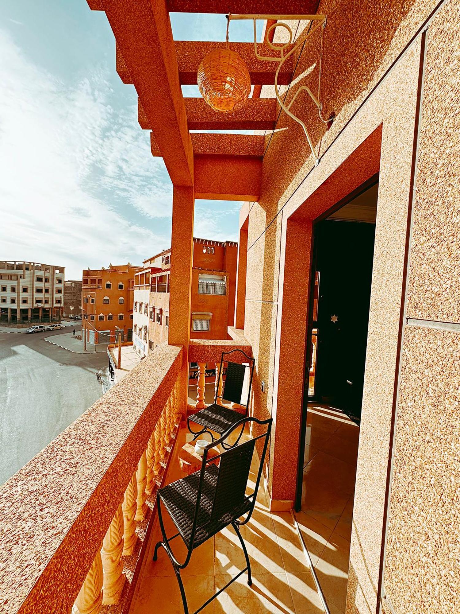 Chay - Appartements A Ouarzazate Ngoại thất bức ảnh
