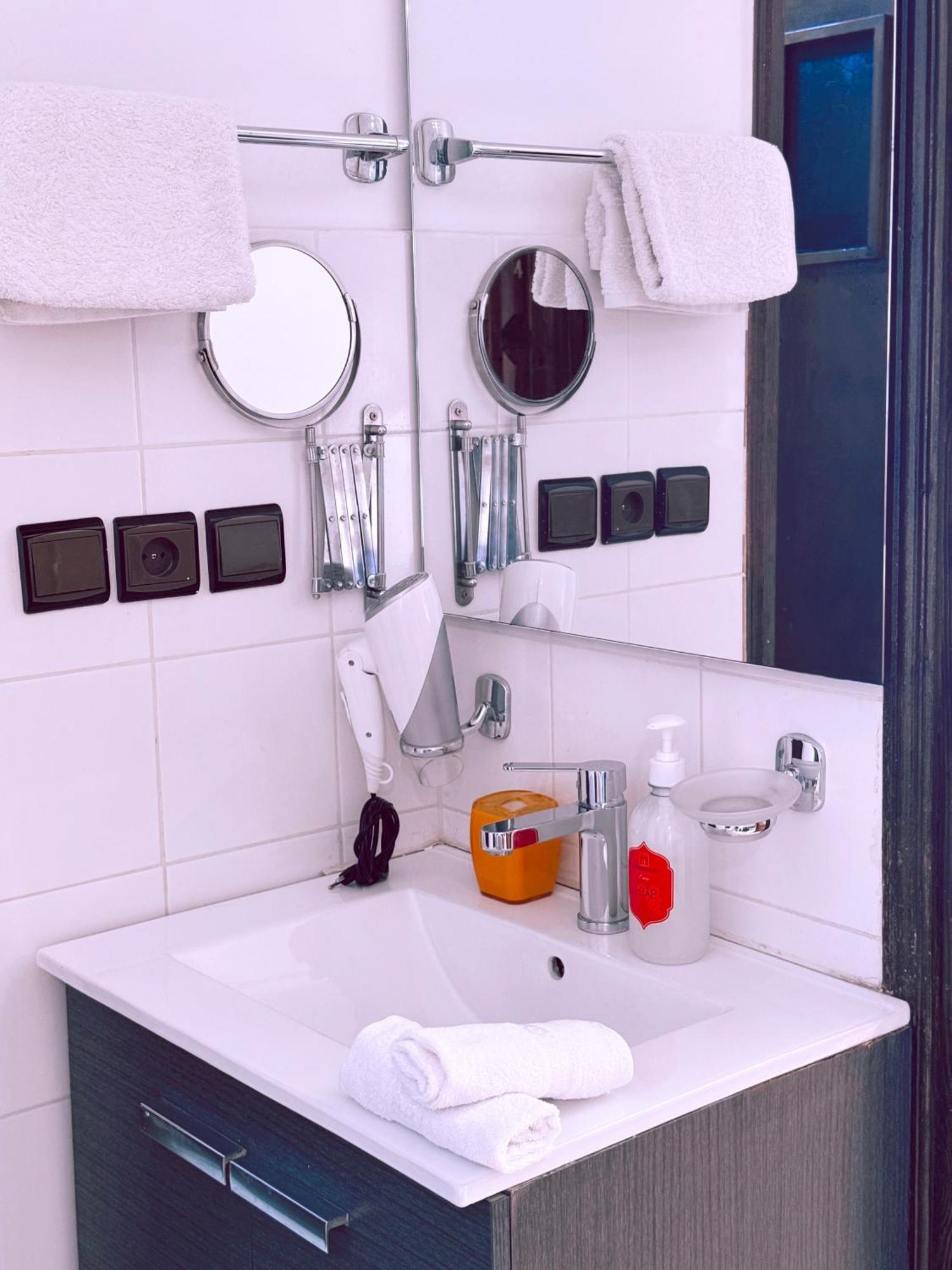 Chay - Appartements A Ouarzazate Ngoại thất bức ảnh